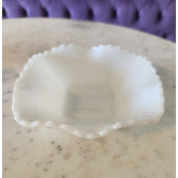 Vintage Square Bowl White Milk Glass Hazel Atlas Diamond Cut Ruffle Candy Dish - Picture 3 of 4